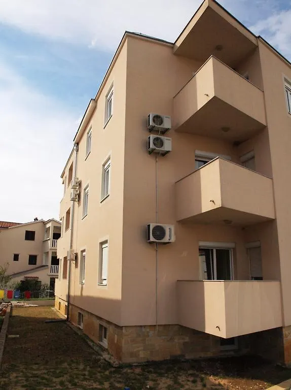 Apartments Nova Starigrad Paklenica