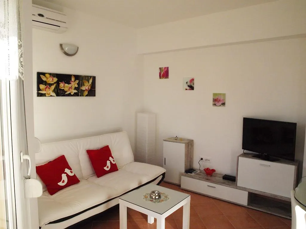 Apartments Nova Starigrad Paklenica 0*,  Croatia