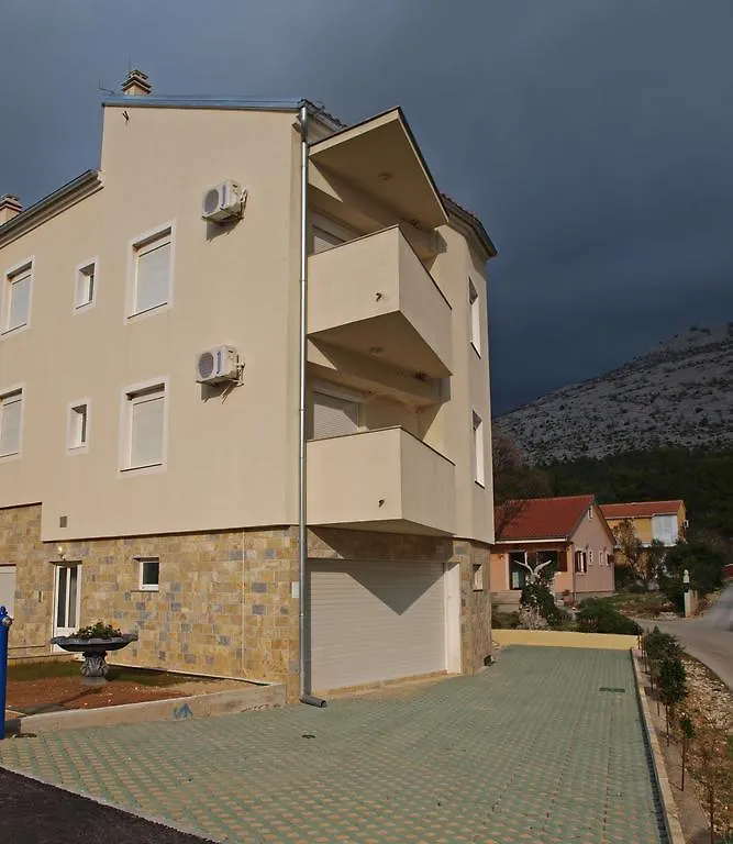 Apartments Nova Starigrad Paklenica 0*,  Croatia